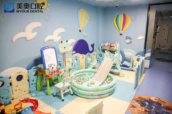 儿童治疗室完全以小孩的喜好设置