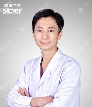 陈俊杰，是北京西尔口腔的技术院长