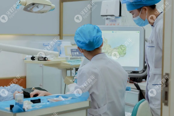 治疗过程中会做一定的解说和引导