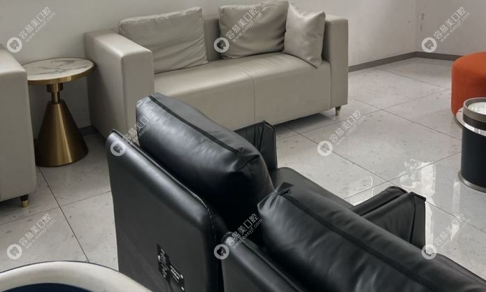 昆山鲸华口腔矫正