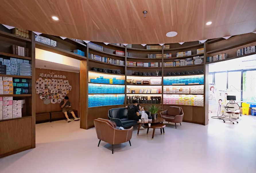 极光口腔属于什么档次?是成都中高端连锁齿科,4家分院覆盖成华区种牙矫正都好