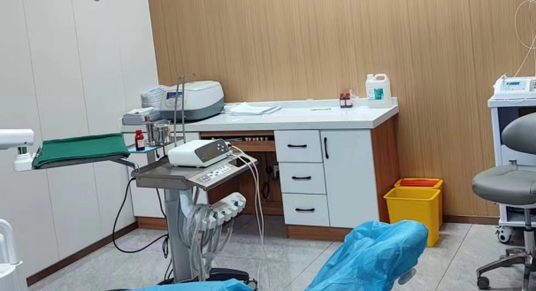 沧州育红口腔医院营业时间：冬季早8晚5点半，节假日正常营业