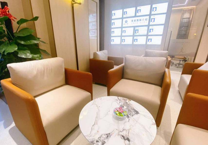 北海柏乐口腔价格表2025，正雅隐形14000元起登腾种牙1980元起，附口碑评价