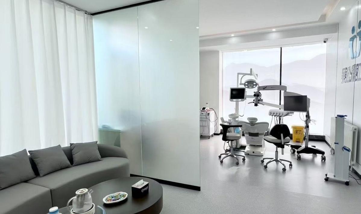 济南吴公洛口腔医院：医生团队——经验比较丰富更懂沟通