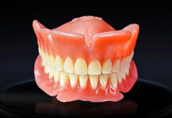 吸附式全口义齿的优势
