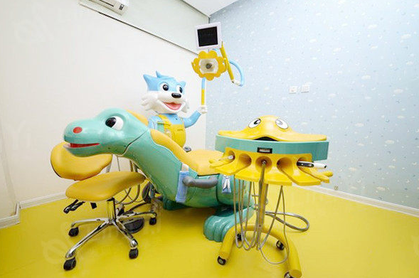 西安兔博士口腔牙齿矫正怎么样？正规连锁、技术多元值得一试