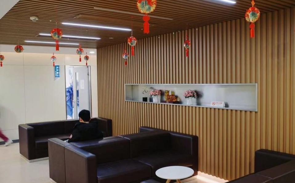 2025上海同口名雅口腔门诊部当下价格：洗牙/矫正/种植参考