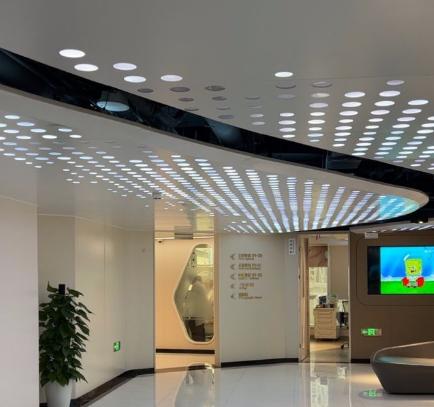 上海同口名天口腔门诊部是私立吗？不同人群怎么选更划算