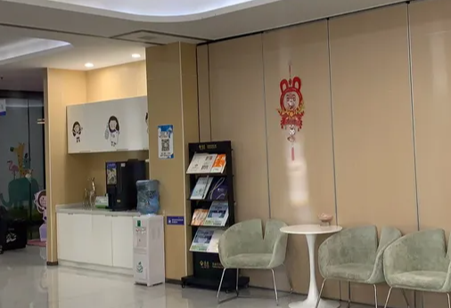 南昌拜博口腔与摩尔口腔哪家好？技术、价格、医生多角度对比揭秘