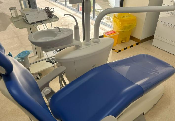 上海美田口腔种植牙医生