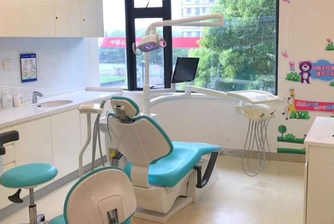 宜春拜博口腔补牙价格