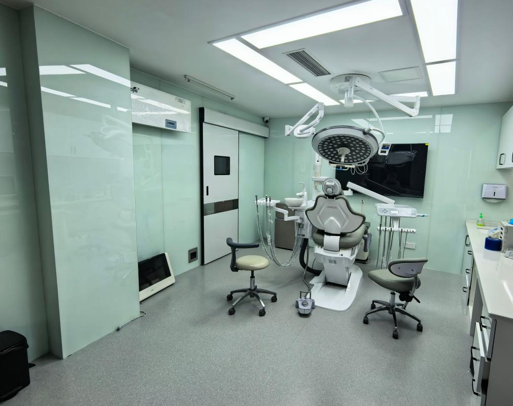 康定瑞美口腔診所種植牙手術(shù)室