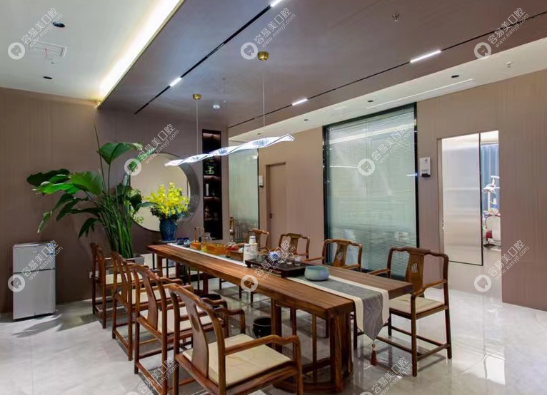 技術(shù)驅(qū)動(dòng)下的精準(zhǔn)醫(yī)療實(shí)踐