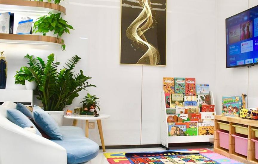 上海新菲口腔医生团队如何？资历高更放心