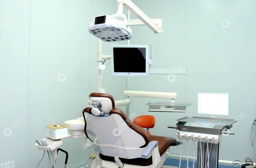 上海谷提斯口腔價格表！透明無隱形消費，性價比連鎖機構(gòu)