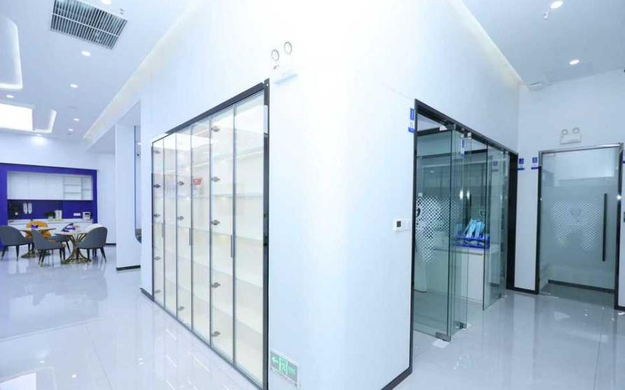 佛山樂(lè)從粵醫(yī)萬(wàn)民口腔技術(shù)實(shí)力如何？與永鵬口腔種植正畸項(xiàng)目對(duì)比www.2t05.cn