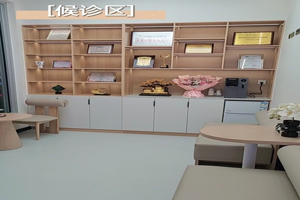 大連優(yōu)唯口腔診所核心優(yōu)勢解析：從資質(zhì)到服務(wù)的多維亮點