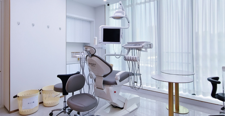 中山粵口口腔門(mén)診部與本地連鎖機(jī)構(gòu)的服務(wù)差異