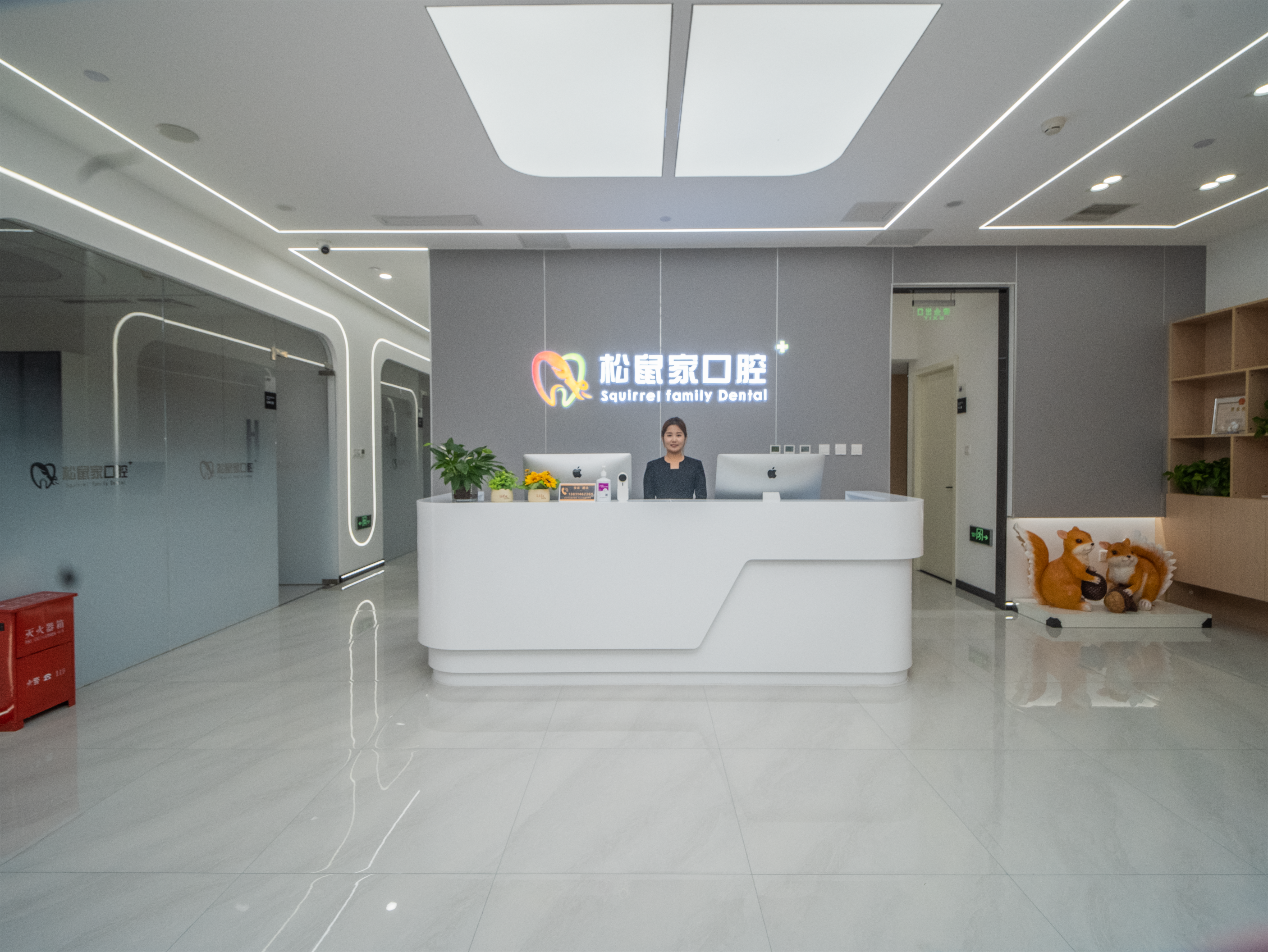 三、北京松鼠家口腔门诊部价目表：热门项目费用明细