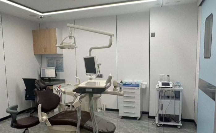 西安达尔美口腔矿山路店地址在哪？未央区矿山路2290号，公交139路直达