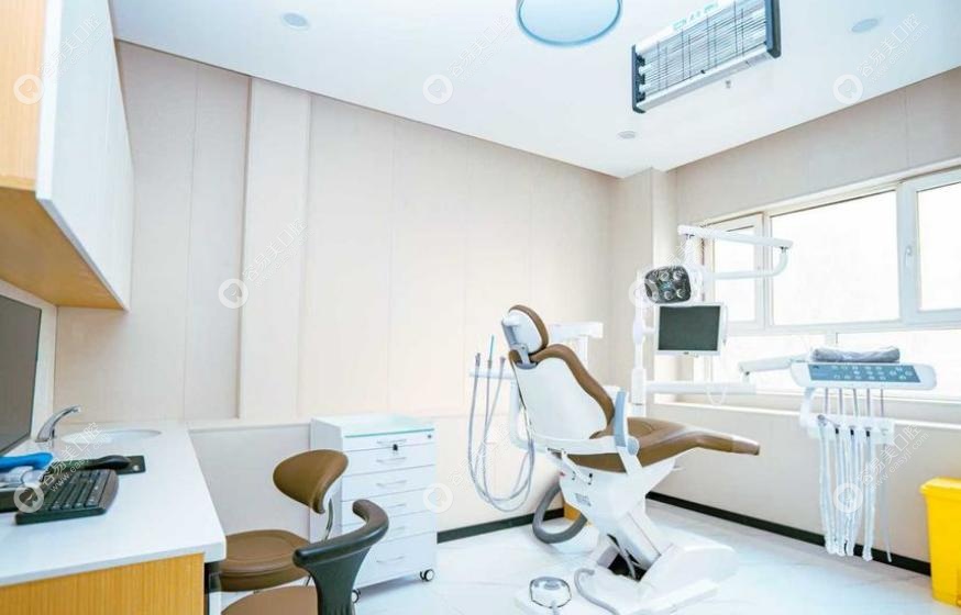 皓齿天伢口腔价格表:透明公开无隐形消费,性价比在线 皓齿天伢口腔价格表:透明公开无隐形消费,性价比在线