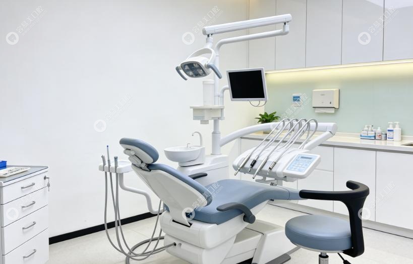 香港维多利亚牙科Victoria Dental消毒流程是不是可视化？十步严苛流程全透明