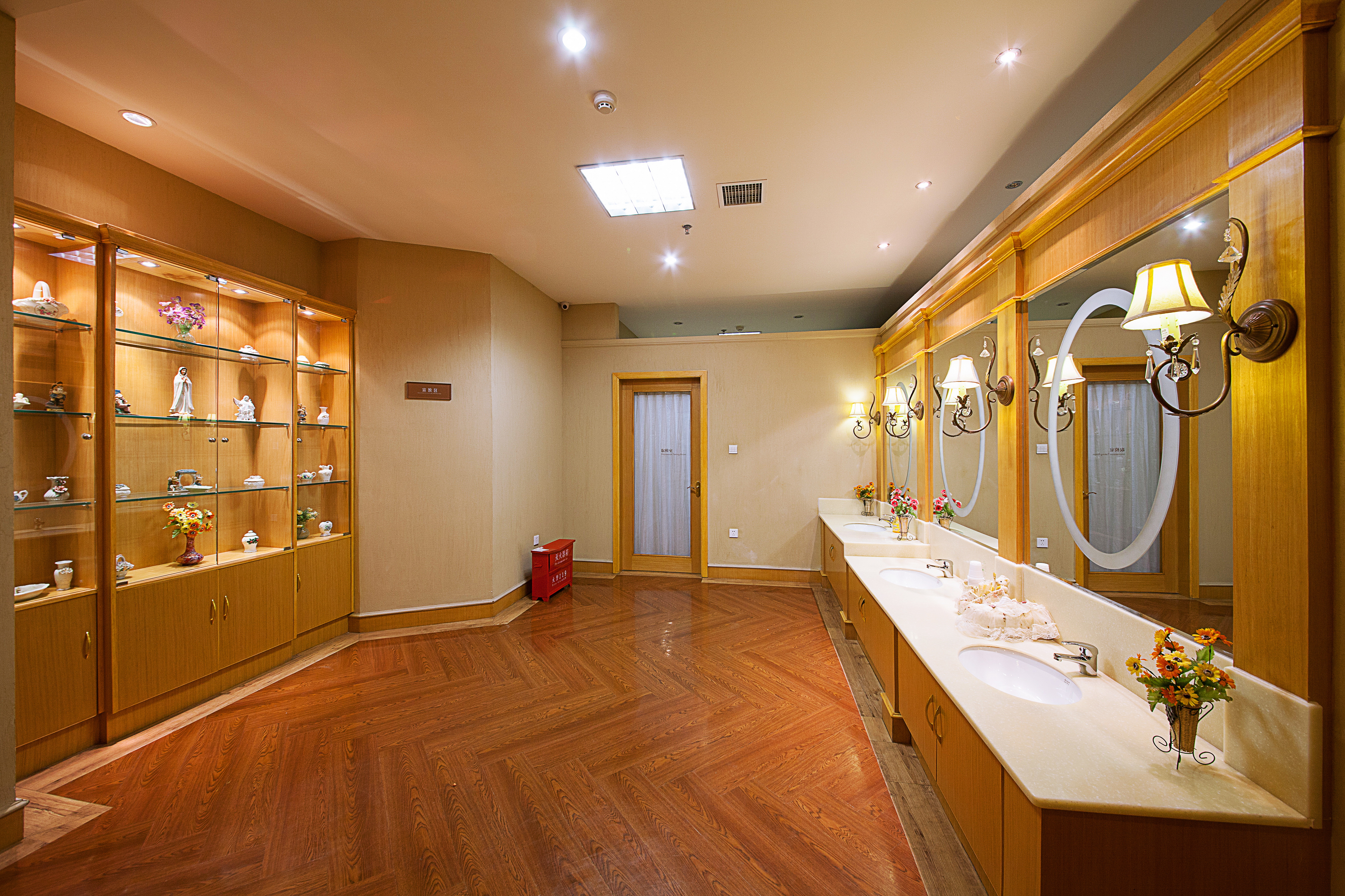 成都高新靖雅亚非口腔门诊部预约攻略:避免排队的3个关键技巧