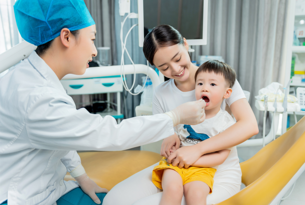 成都安琪儿口腔科