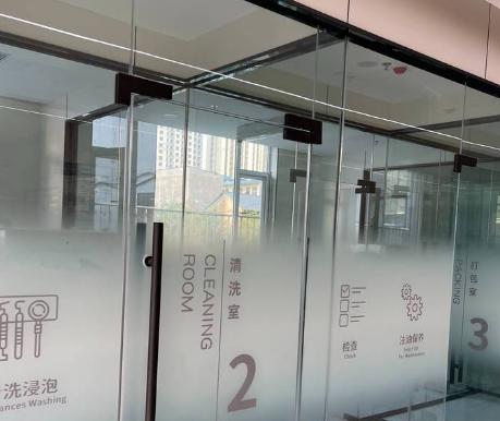 運(yùn)城美瑞臣口腔價(jià)格表公布！半口即刻種植1.98萬(wàn)起、隱形矯正1.58萬(wàn)起、樹(shù)脂補(bǔ)牙120元起、兒童涂氟59元