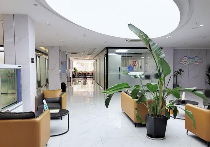 重慶潔仕博口腔怎么樣？適合透明價(jià)格居民，種植牙三千五起無(wú)隱形消費(fèi)