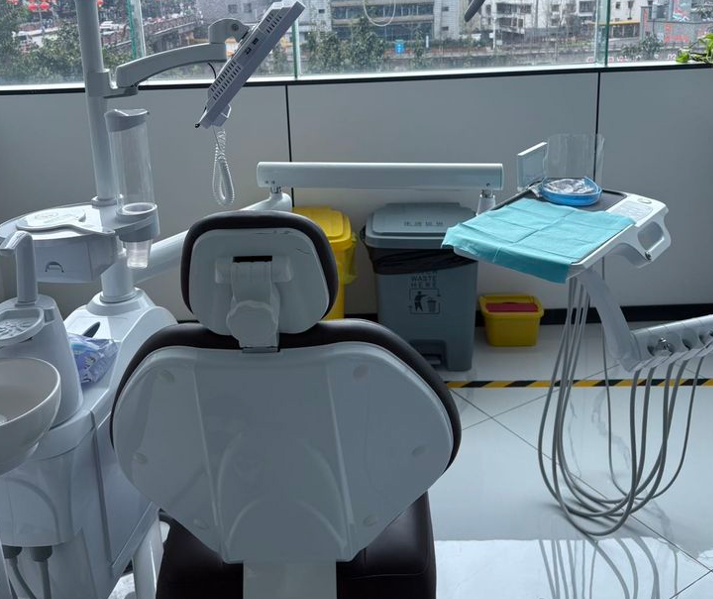 晶品口腔醫(yī)生團隊的專門構成