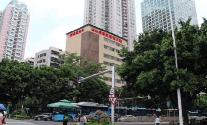 福州格莱美医美口腔价格贵吗？2026年探店发现中高端定位不乱收费，牙冠1200元起性价比高！